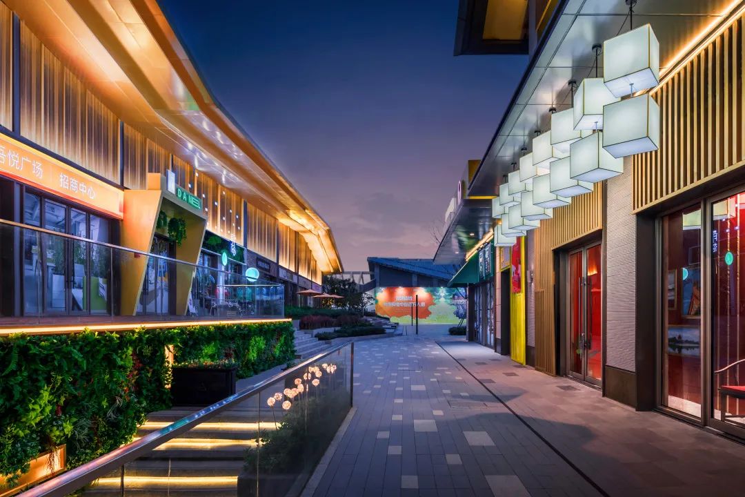 新城控股集团倾力打造的新一代商业街项目云浮吾悦新印巷