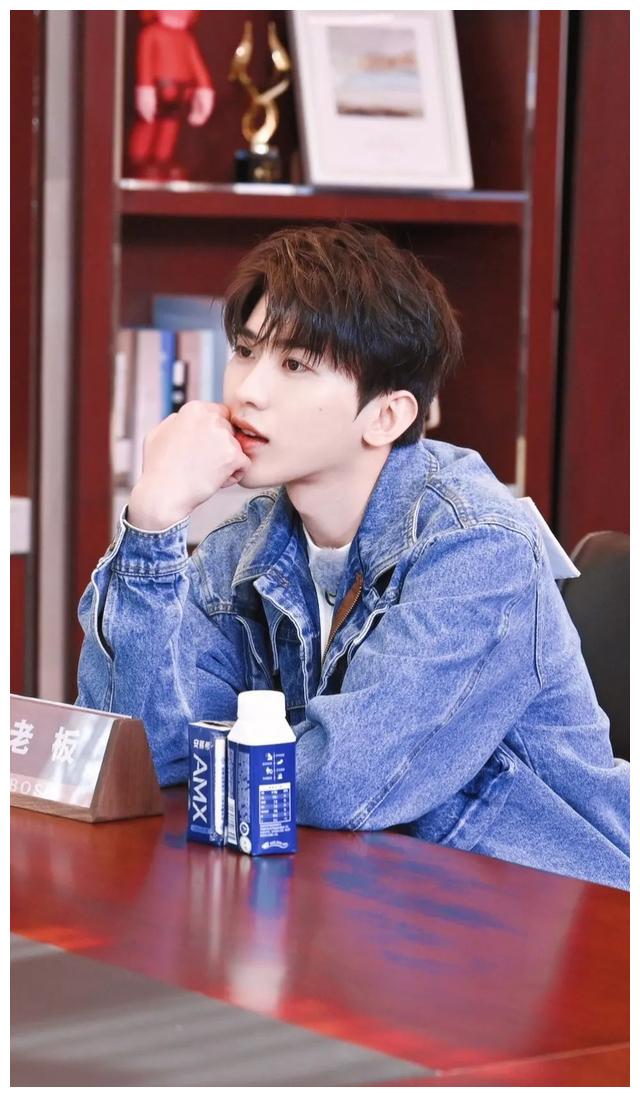 赵丽颖_李承铉_戚薇