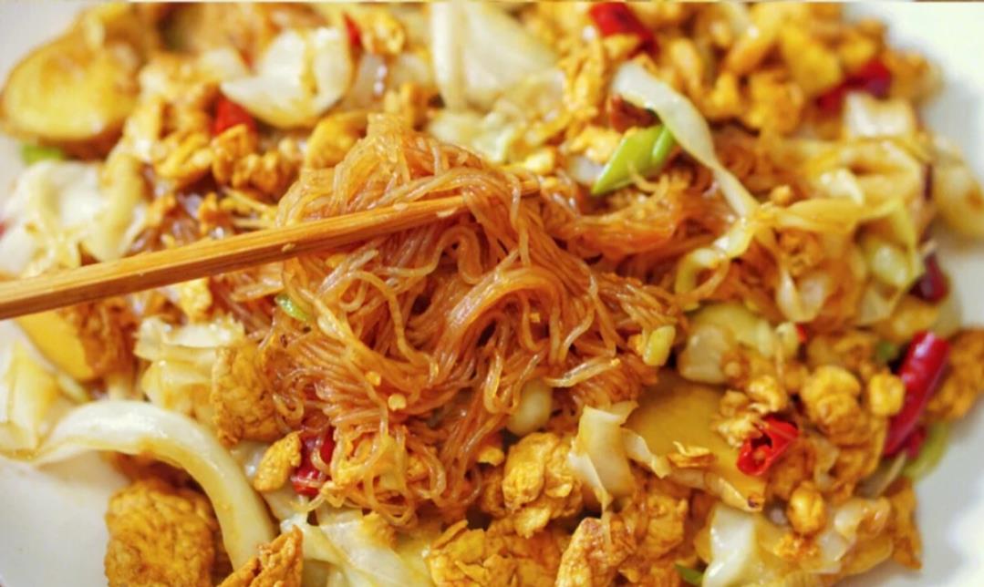 3,不爱吃粉丝的,可以把粉丝换成其他的粉,比如说红薯粉,珍珠粉,这些粉