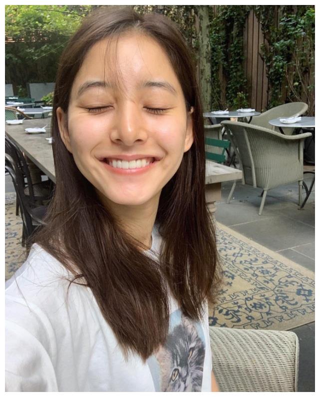原创这是什么宝藏女孩新木优子晒原相机素颜照颜值简直逆天