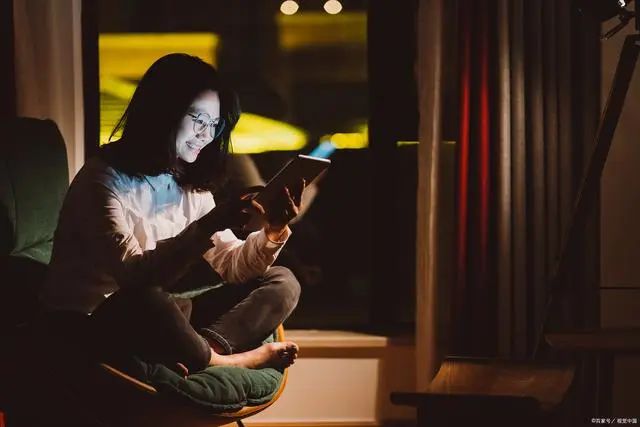 英语干货 私信 用英语怎么说 竟然两个字母就可以搞定 Chat Media In