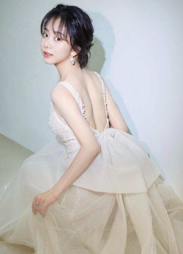 原创谭松韵未修生图照被扒原生态容颜首次公开这是30岁