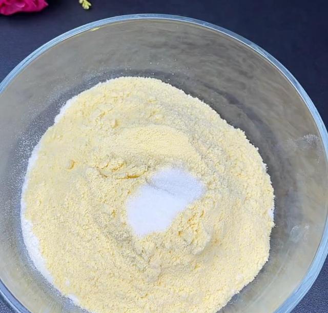 原创
杂粮煎饼的做法,中华传统小吃,很多人喜欢吃,促进消化营养美味