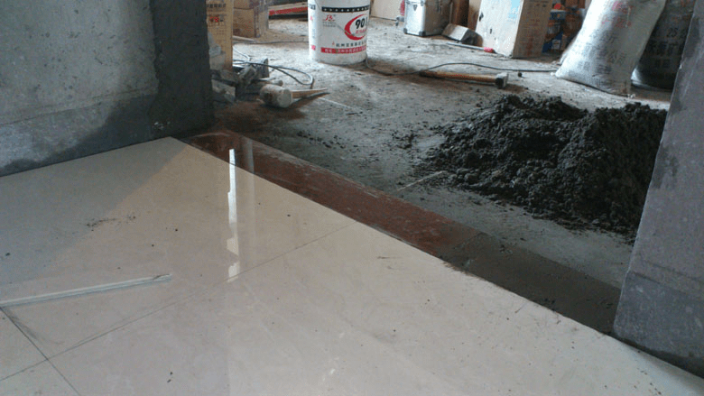 门槛石怎么铺才顺风顺水?这几点全避开才会财运滚滚,风生水起!_铜钱_