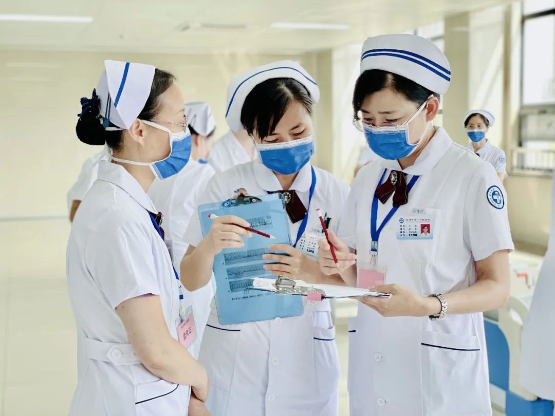 培养团队协作能力,徐州市第一人民医院举办年轻护士长急救技能竞赛