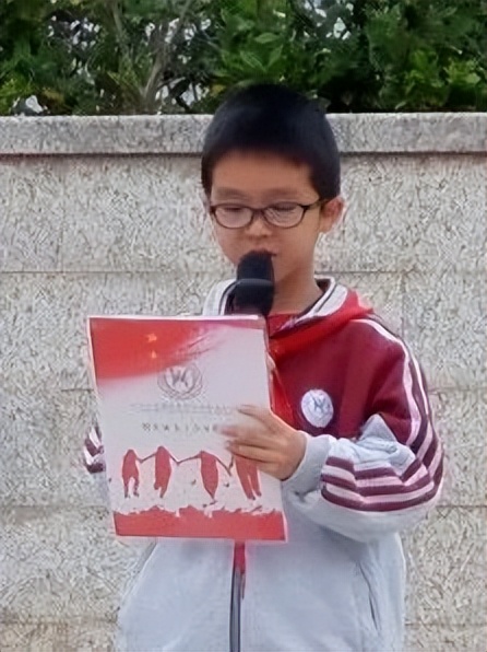 闪闪红星耀童年新兴少年勇向前新兴中学附小优秀学生风采展示