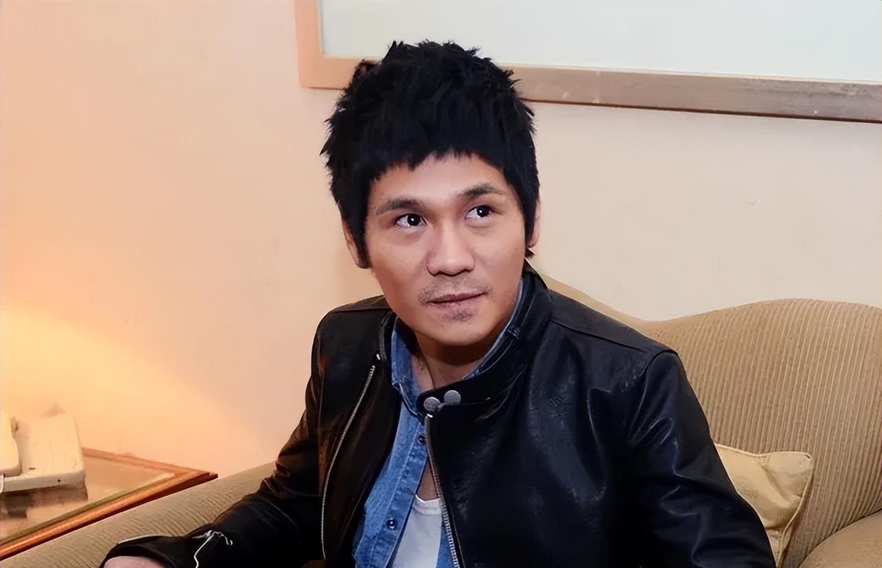 原创曹格又有事了疑似婚变多次酒后犯事网友纷纷劝离