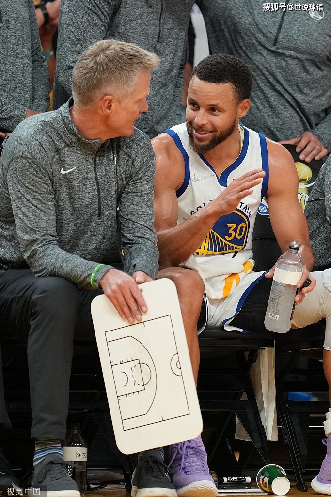 深度他总是把额外的时间留给健身房fmvp库里废墟中升起高楼