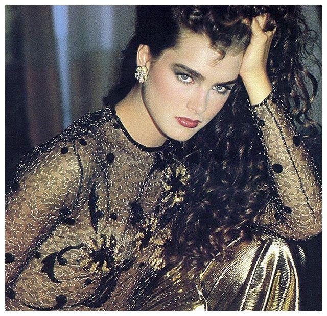 而且,一心想当母亲的波姬·小丝数次跟阿加西表示,想要个孩子.