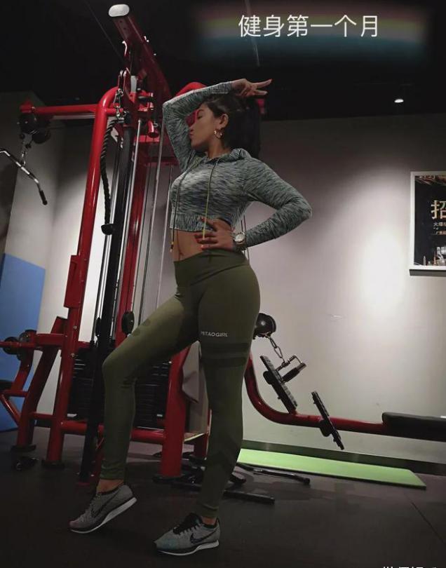 原创江映蓉57cm大粗腿引舔屏大围度欧美身材惹人羡太时尚了吧