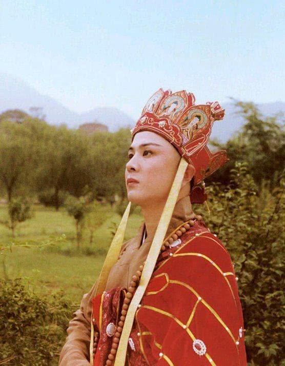 "最美"唐僧徐少华近照曝光,61岁的他在三四线城市扮唐僧挣钱_演出