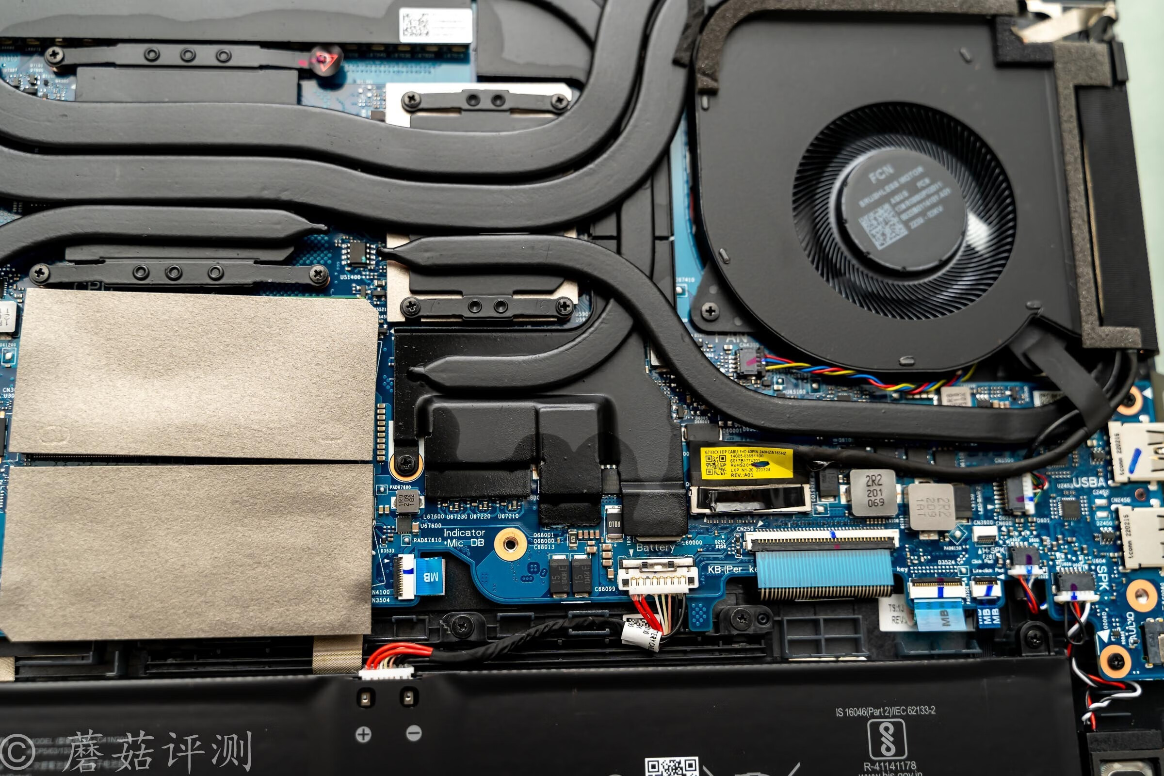 精致外观,爆表性能,一触即发,rog枪神6 plus超竞版游戏本 拆解评测