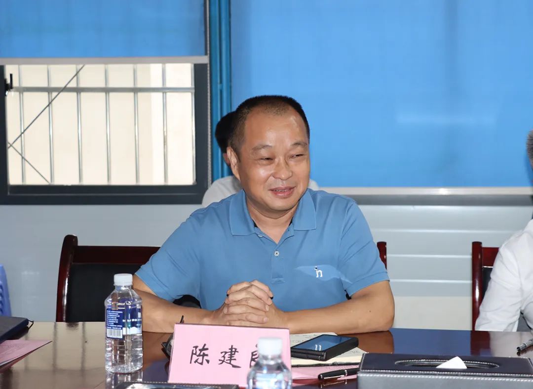 郭四军一行莅临绿之韵中心开展纾困暖企调研走访活动