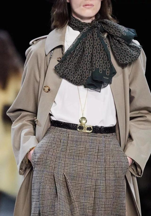 美学家张世英提过一个观点:"人生有四种境界:欲求境界,求知境界,道德