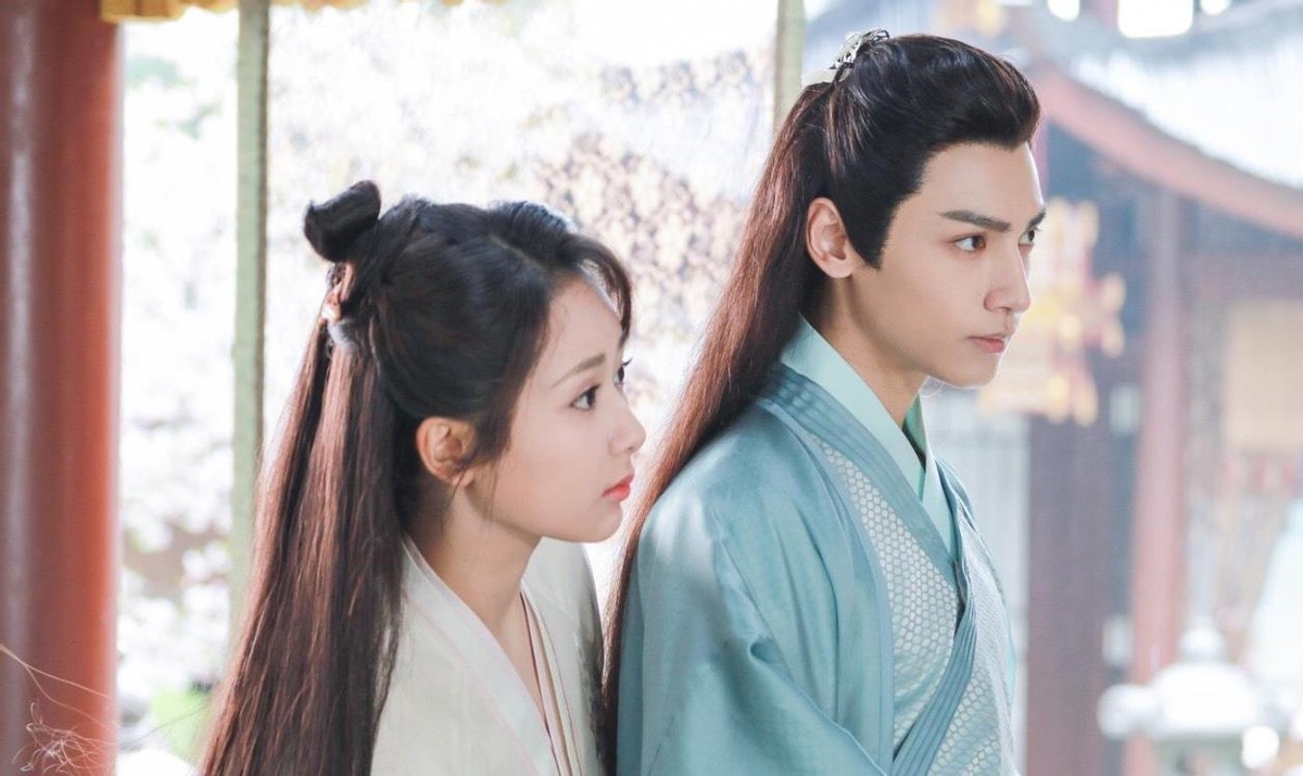 "贪得无厌"邓伦:代言费赶超杨幂,用前程赌"钱程",补上亿窟窿_公钰涵