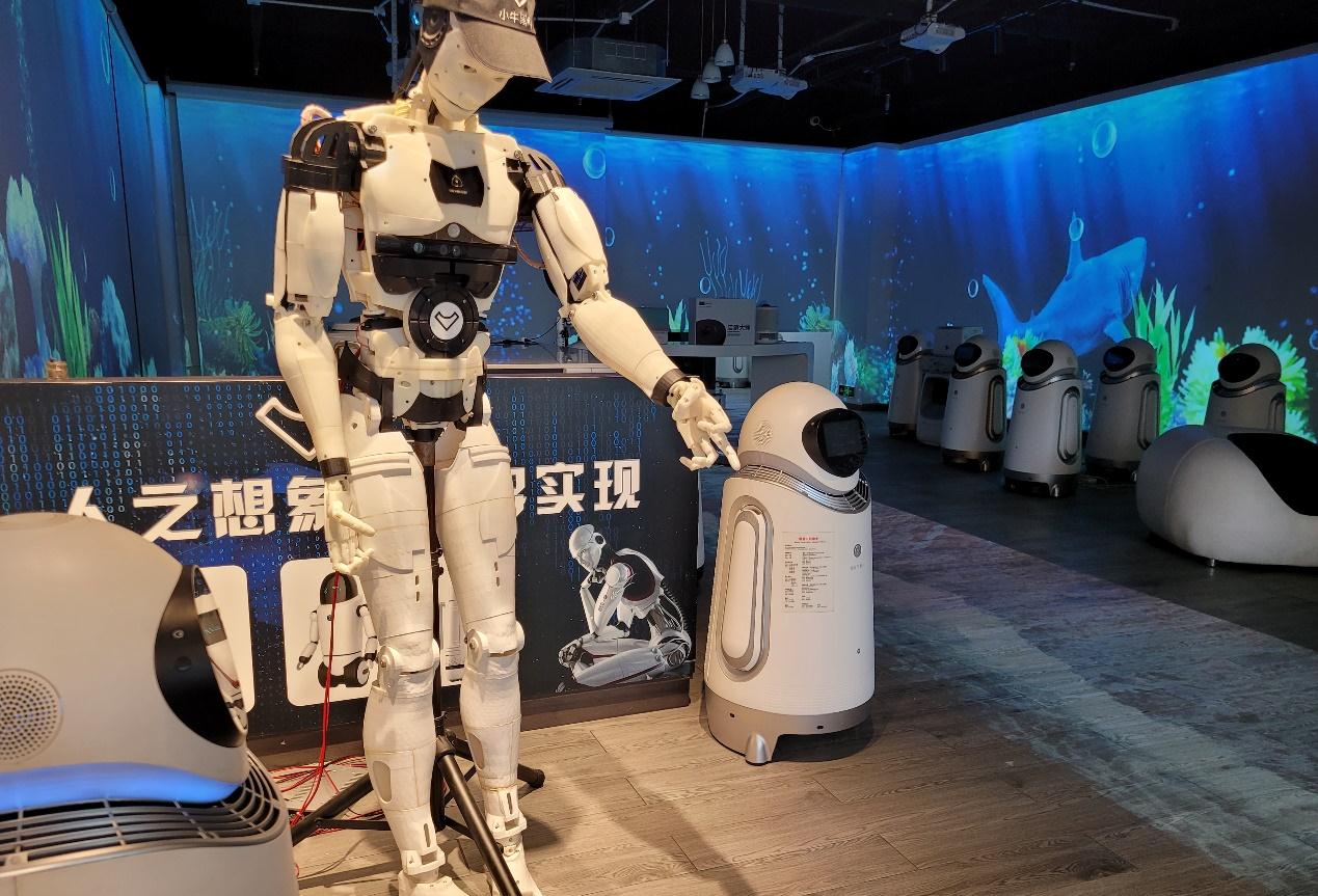 全球首款便攜式艾灸機器人問世 智能健康小機器人領域