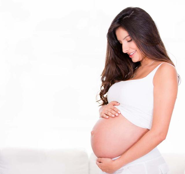 孕晚期肚子下坠感是要生了吗？学会区分这些信号,轻松应对临产