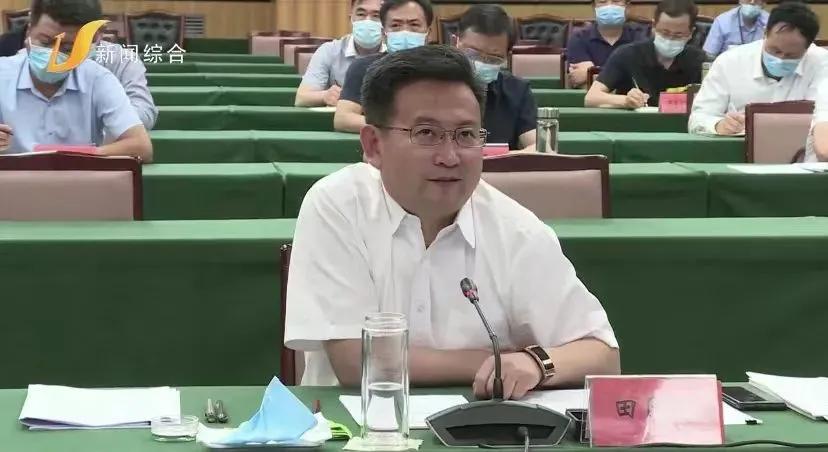 唐山市市长连夜开会:规范通行证使用,严禁层层加码,"一刀切"_隔离