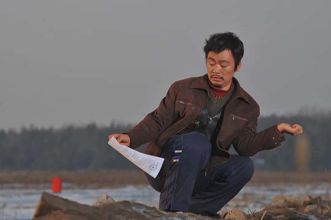 "弟弟"王宝弱,因扮演树先生走红,身上衣服几个月不洗_树哥_角色_树根