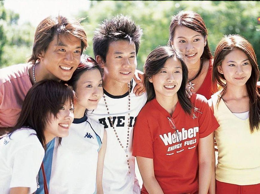 《报出爱火花》负责对撼《调教你mirror》,重播的《当四叶草碰上剑尖