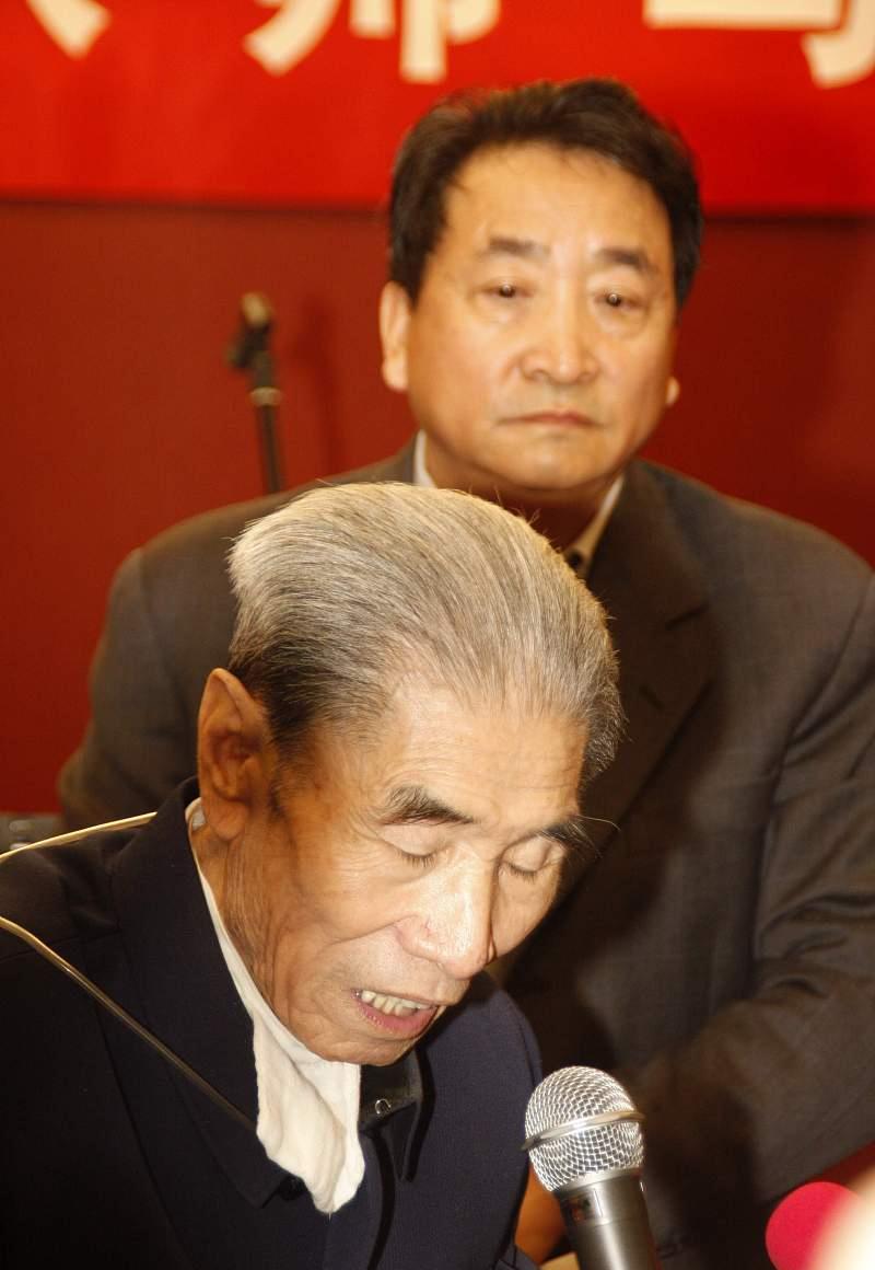 同一种拜师方式李文华感动他人杨进明受质疑过程确实有差别