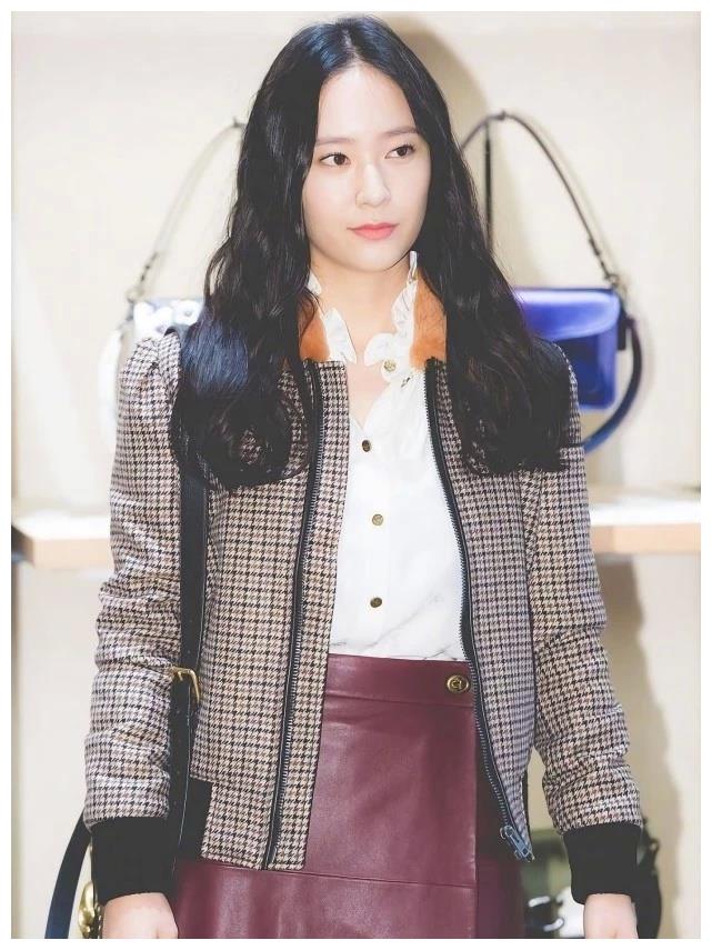 好久没见她出现的时候,又打中了,这次是因为郑秀晶胖了.