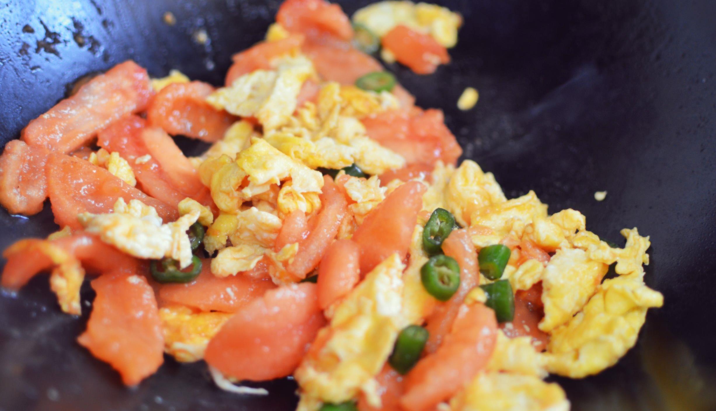 吃够了番茄鸡蛋不妨试试番茄鸭蛋