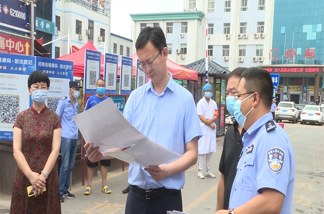 夏邑县县长李昊调研城区道路规划建设和交通秩序管理工作