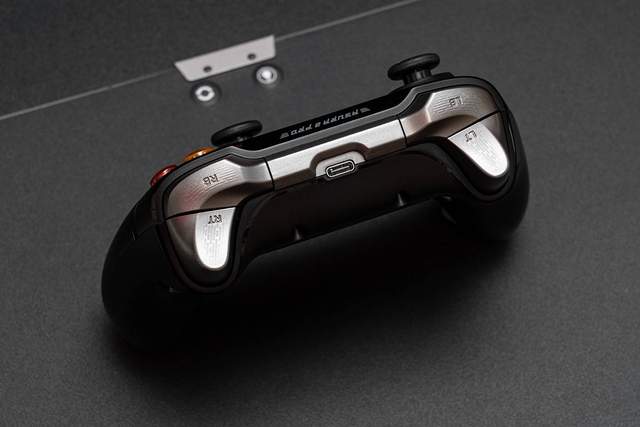 MBC六轴体感，宏编程一键搓大招，北通阿修罗2Pro多模版游戏手柄评测