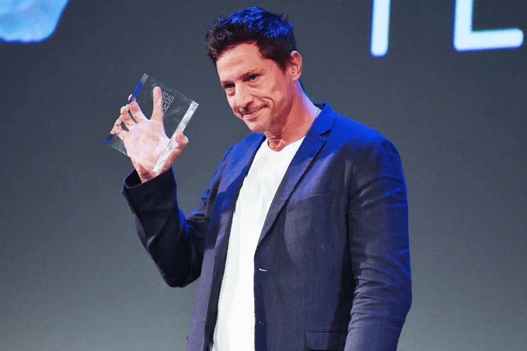 色情片男演员出身的他,今年有望成为奥斯卡影帝_simon_rex_电影