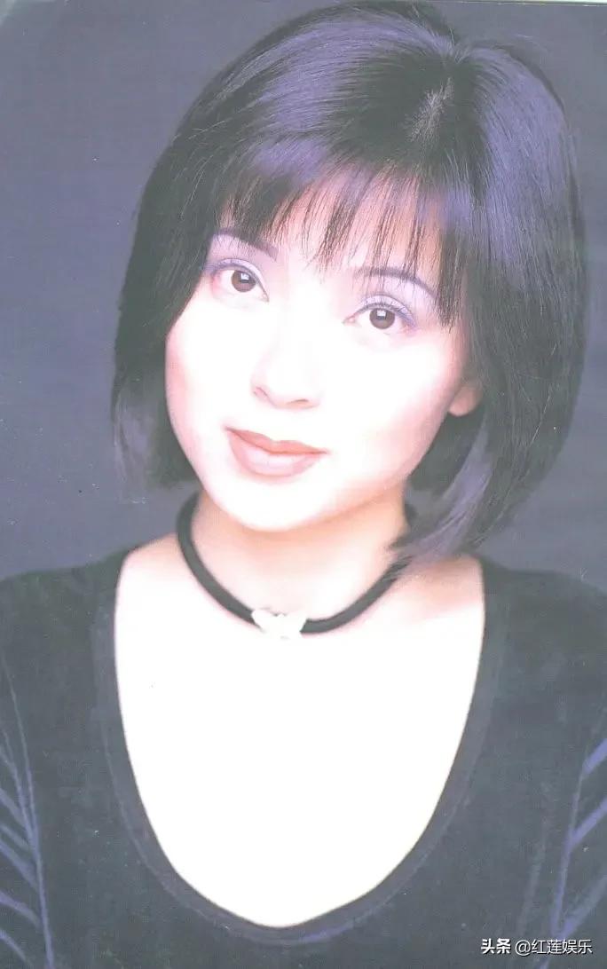 傅明宪,1970年出生,祖籍上海市,演员,她演的"郭芙"挺可爱的_黄蓉_郭靖