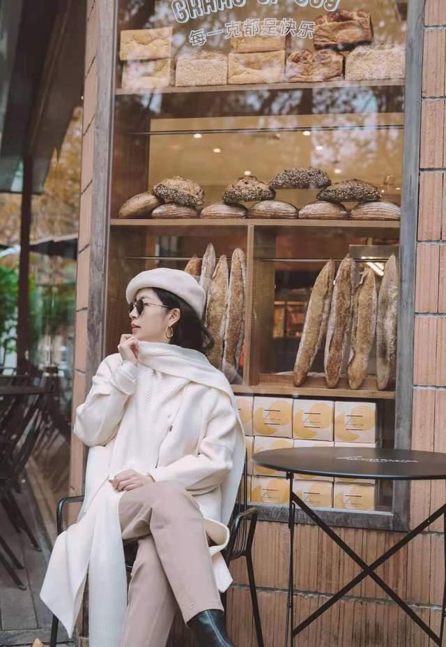 瞧三木博主的神仙配色,每一套都经典优雅_大衣_示例_毛衣