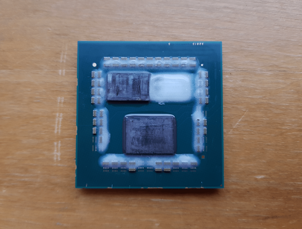 AMD 5800X3D被“开盖”了，游戏温度“低10℃”！Zen4能教训它？_手机搜狐网