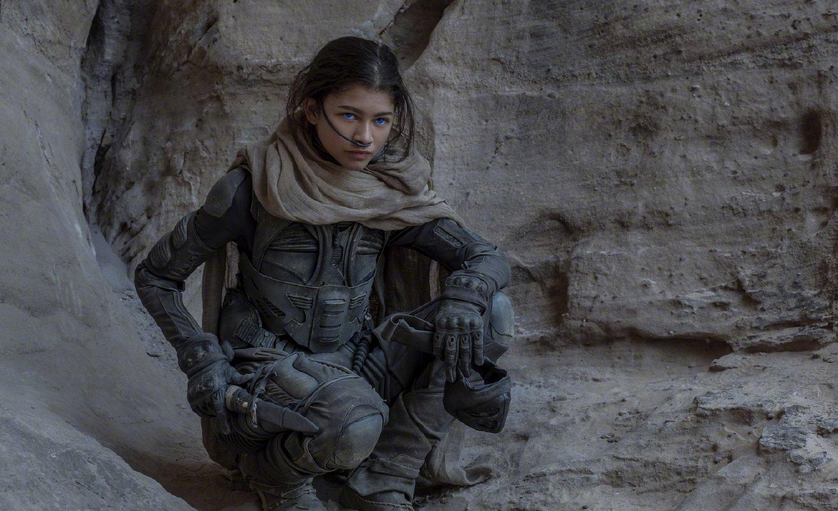 张震《沙丘》剧照曝光,眼神坚定神色严肃,将于年底北美上映_保罗_电影