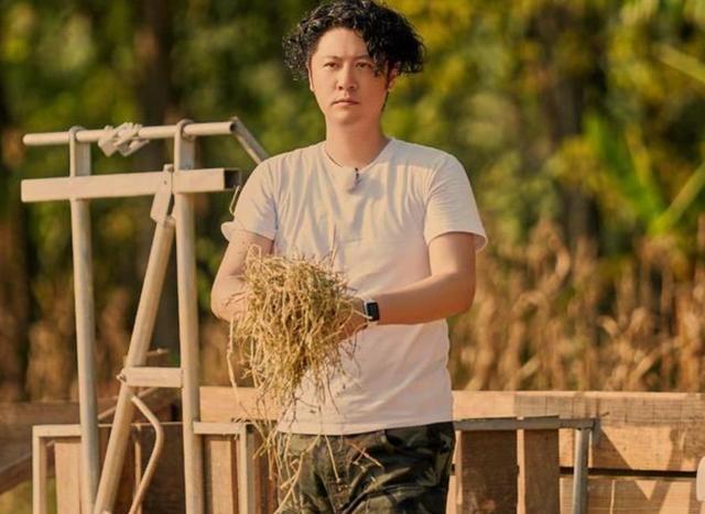 原创演员任重近况曝光为新剧狂瘦近50斤油腻大叔变回帅小伙