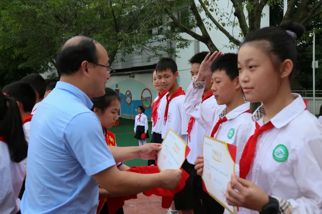 四川天府新区新兴小学隆重举行2022届毕业典礼_活动_祝福_青春