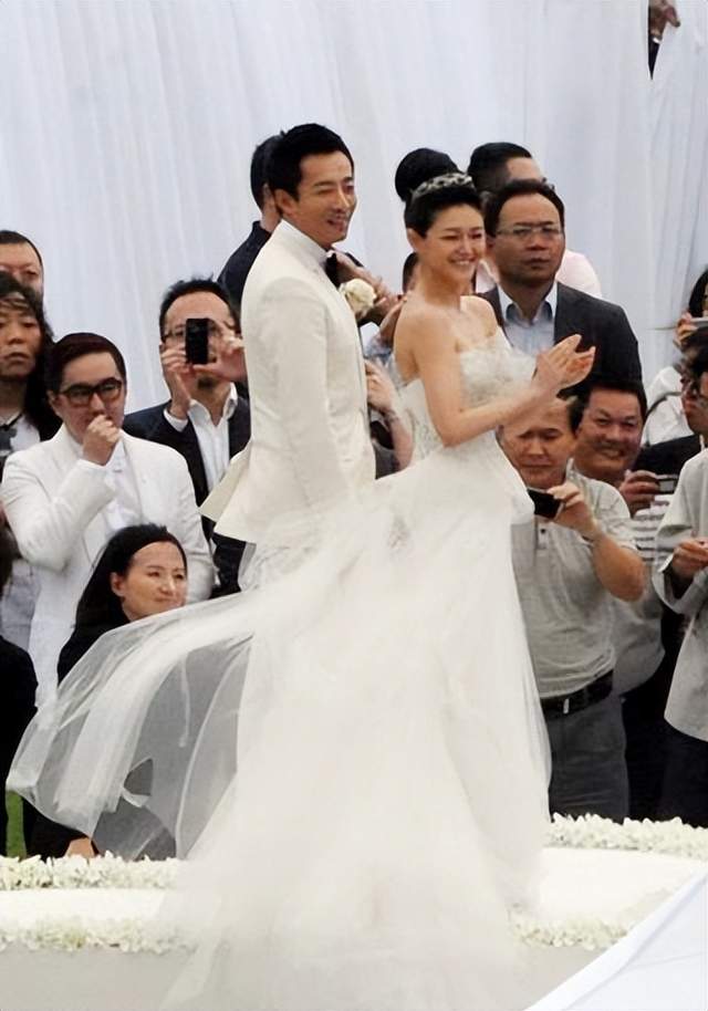汪小菲结婚照图片