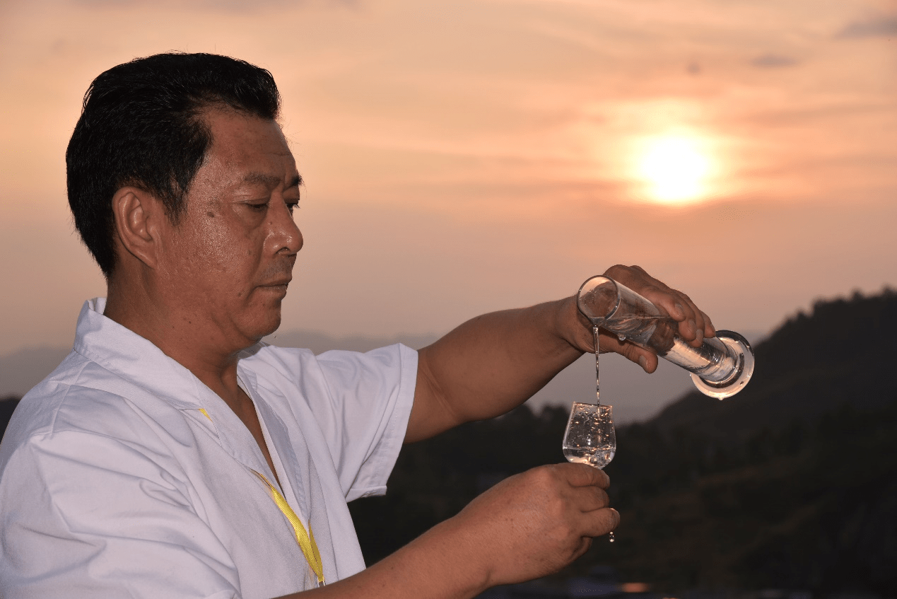 贵州华味美酒对话大师张富杰