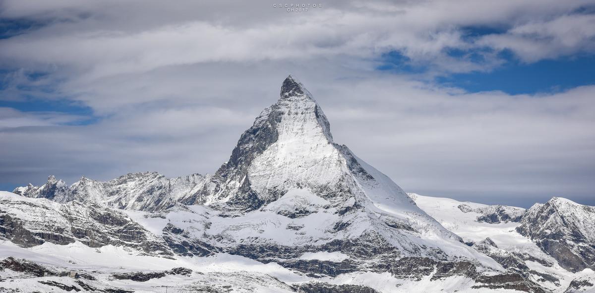原创地球最高峰珠穆朗玛峰海拔8844米拿到火星上高度都挤不进前五名