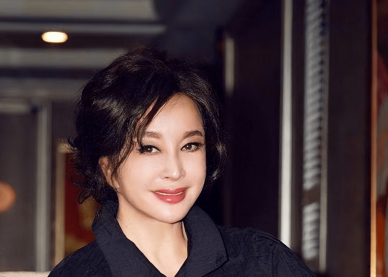 原创离开p图和化妆这八位中老年女演员素颜谁老谁冻龄一目了然