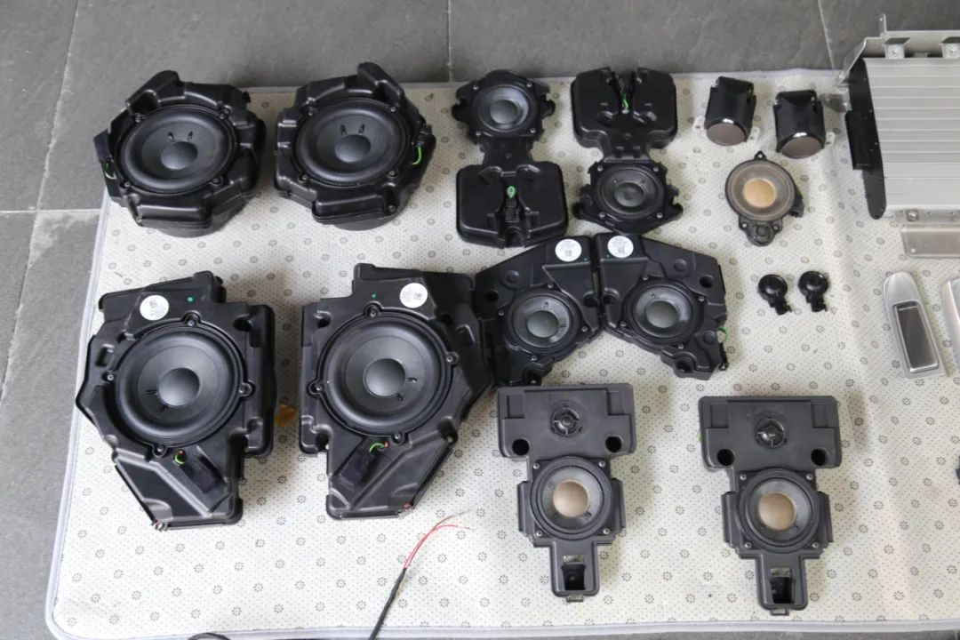 奥迪a8原车后改bose音响不满意 再次升级bo音响