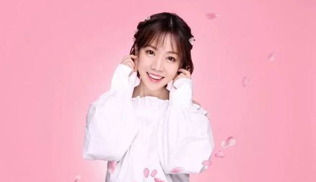 《全职高手》唐柔,《狐妖小红娘》涂山容容,《三毛历险记》小魔女等乔