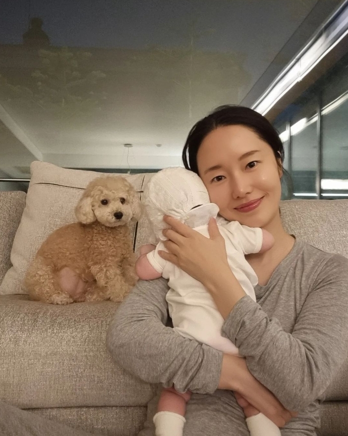 孙艺珍才报怀孕喜讯闺蜜祝福是属虎的朋友呢产期疑意外曝光