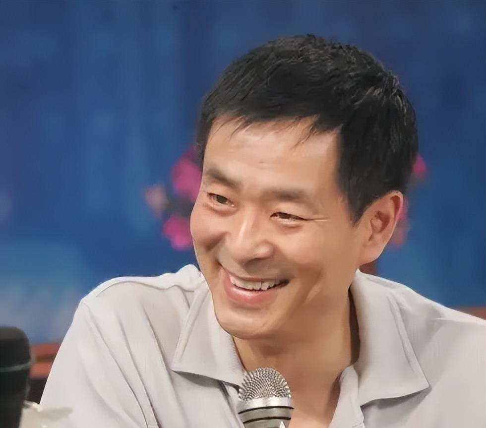 濮存昕的"落魄",是娱乐圈的"悲哀"_北京人艺_表演_宛萍