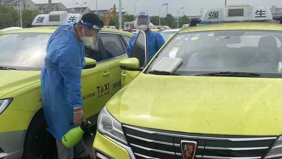 从6月29日零时起,强生,大众,锦江,海博四大出租车电话调度中心将受理