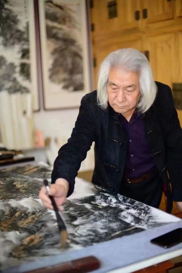 金九书画院院长张振生