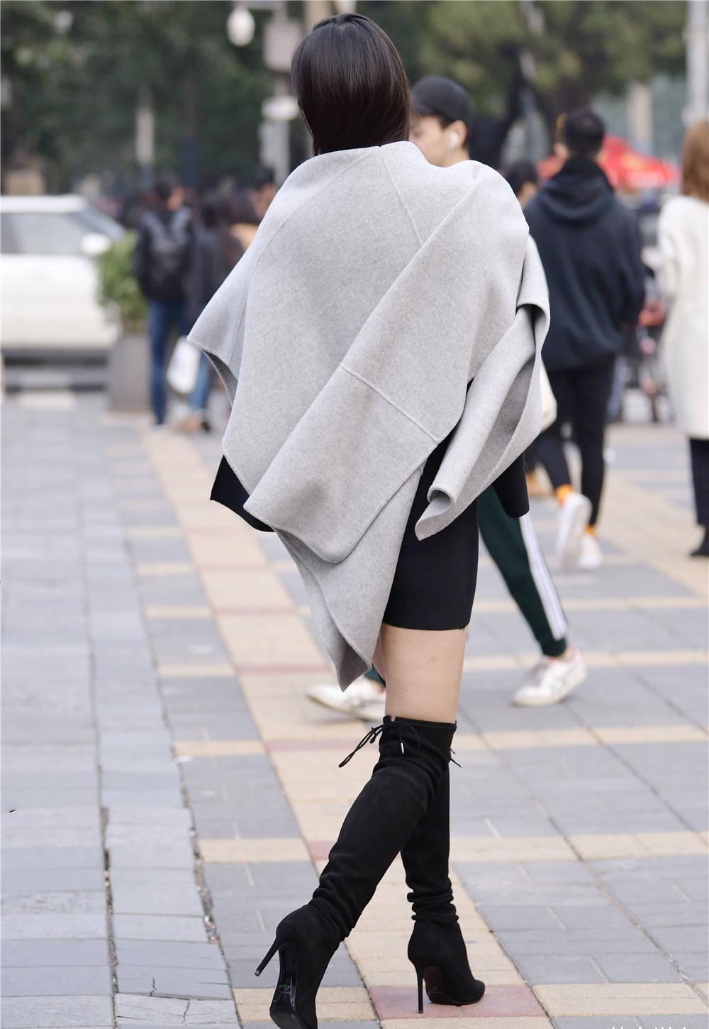 原创春天适合搭配长靴尖头细跟款式让你美得优雅