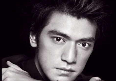 六位混血男星都是顶级帅哥唯独他是个意外