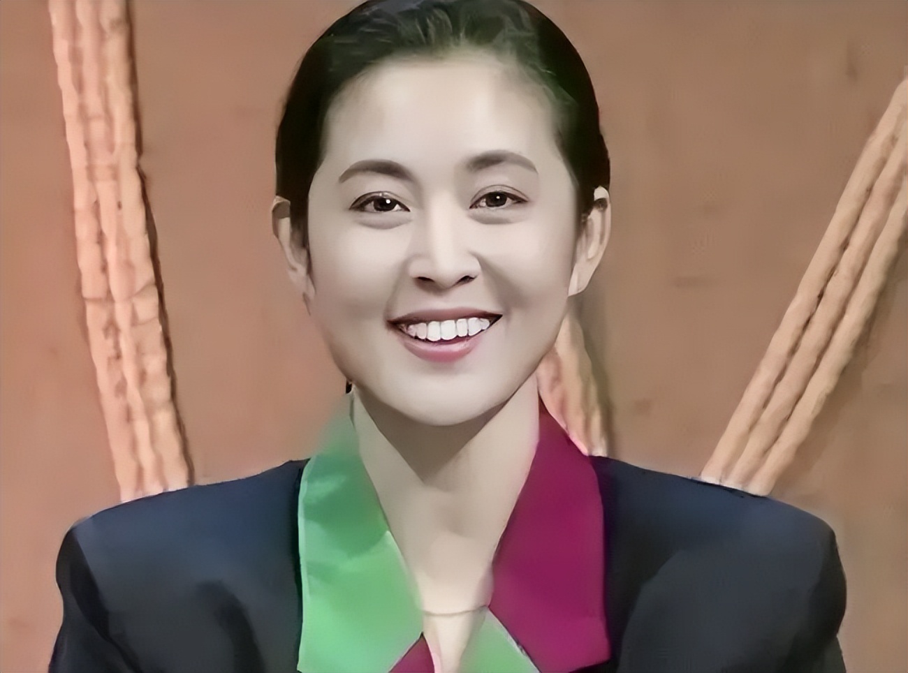 原创央视主持赵保乐娶普通女工妻子婚后生一子一家三口幸福甜蜜