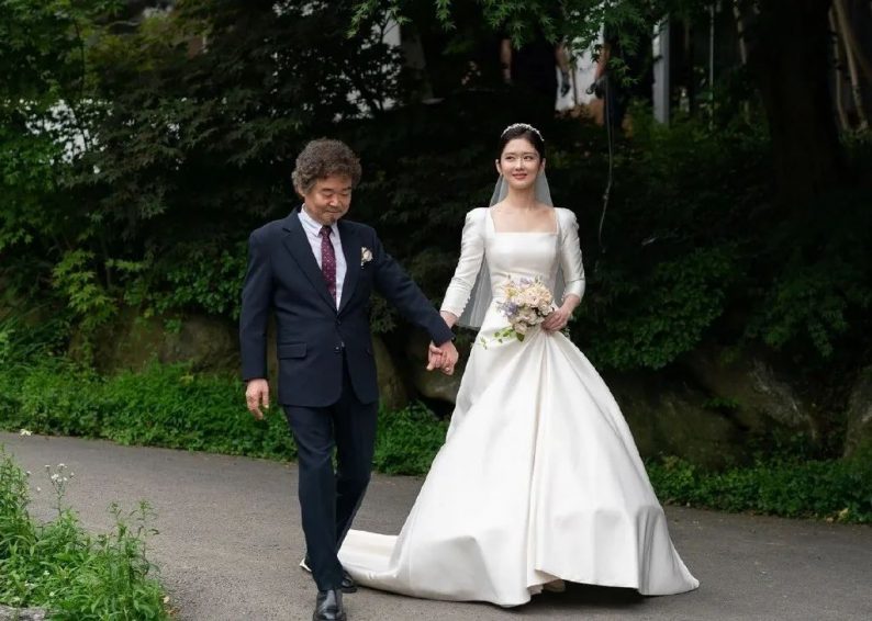 韩国女星张娜拉婚礼现场曝光